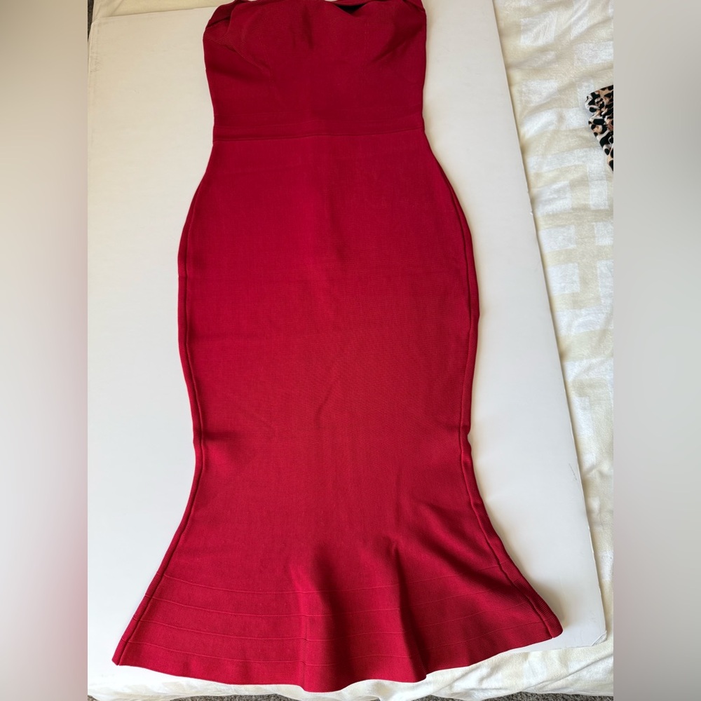 VENUS Red Strapless Bodycon Dress
Christmas dress